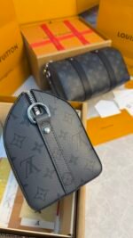 LOUIS VUITTON - SAC CITY KEEPALL GRAPHITE - Image 3