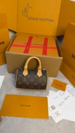 LOUIS VUITTON - SAC NANOSPEEDY - Image 3