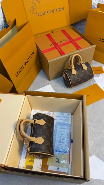 LOUIS VUITTON - SAC NANOSPEEDY