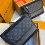 LOUIS VUITTON - SAC PULSE MESSENGER