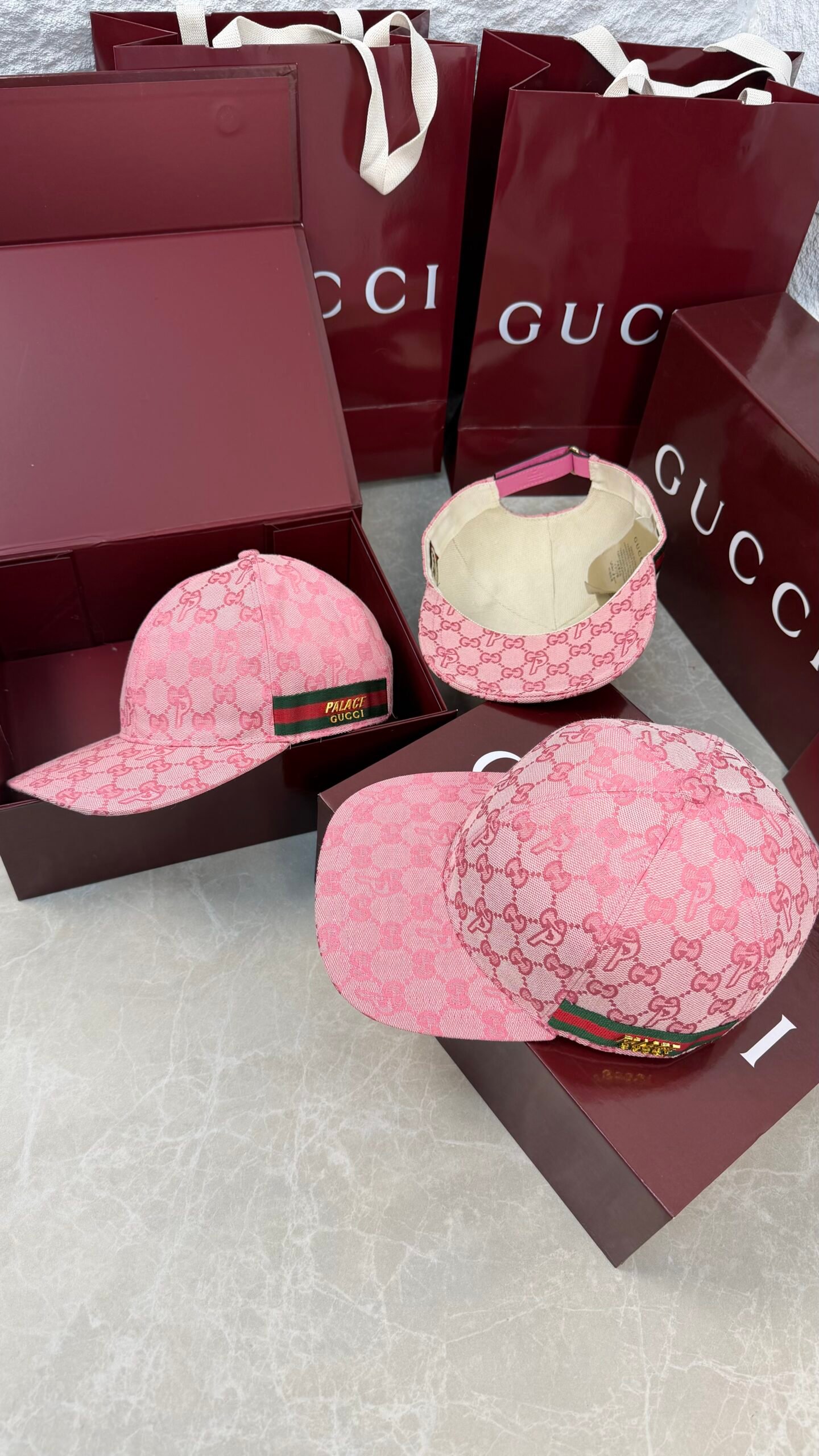 IMG_0173-scaled-1.jpeg GUCCI x PALACE - ROSE - Image 1