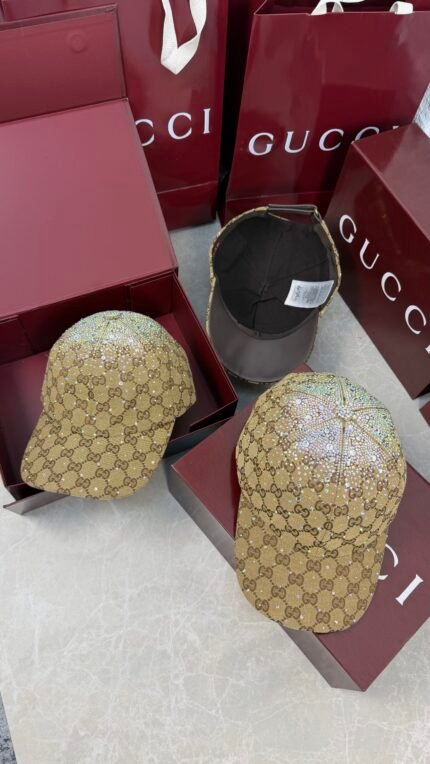 GUCCI Cruise - Beige