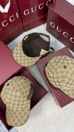 GUCCI Classique - Beige - Image 2