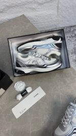 CHANEL RUNNER - GREY METAL - Image 2