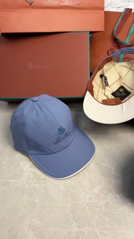 LORO PIANA - Skyeblue