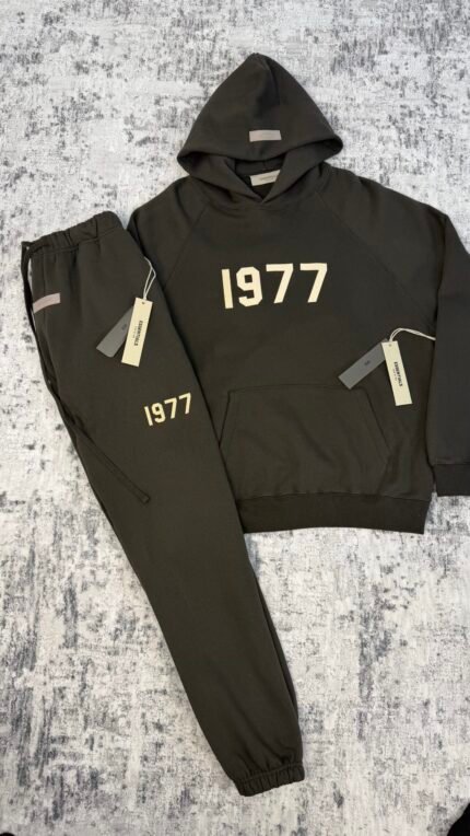 FOG ESSENTIALS - 1977 Iron Black