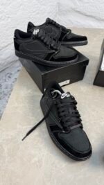 NIKE Travis Scott x Air Jordan 1 Low - Black Phantom - Image 5