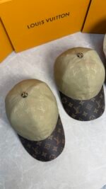 LOUIS VUITTON Get Ready – Beige - Image 2