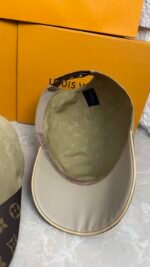 LOUIS VUITTON Get Ready – Beige - Image 3