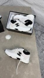 CHANEL MESH SUEDE - WHITE - Image 4