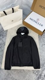 Coupe-vent Moncler x Grenoble