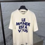 LV - LE MONDE EST À VOUS