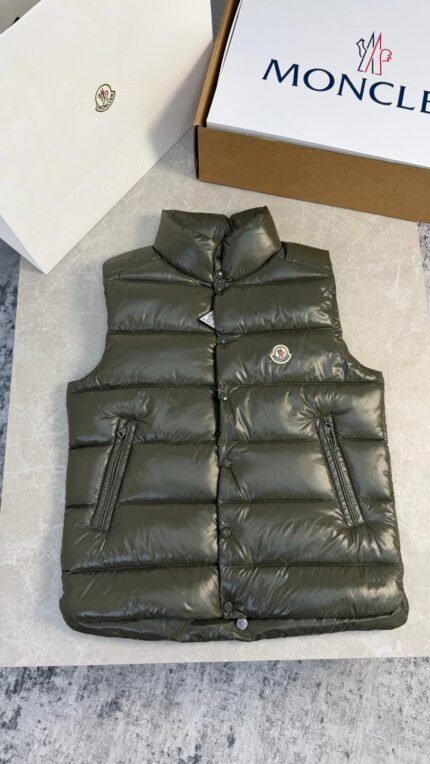Moncler - Tibb Green