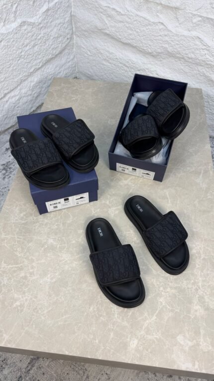 Dior - Aqua Wave Black