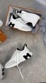 HERMES BOUCING - WHITE & DEEP BLUE - Image 3